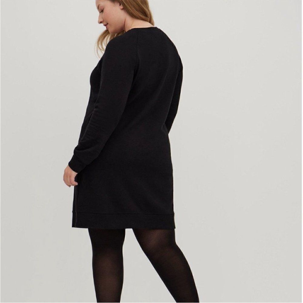 Torrid Black Glam Graphic Fleece Lined Sweater Casual Pullover Comfy Dress - Picture 2 of 13